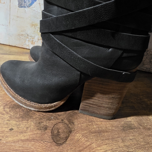 Free People Royal Rush Wrap Black Knee-High Boho Boots - Picture 10 of 15